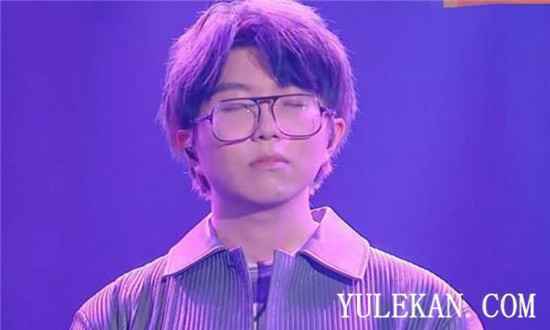 观众为啥替毛不易打抱不平？《歌手当打之年》修改录制方式？