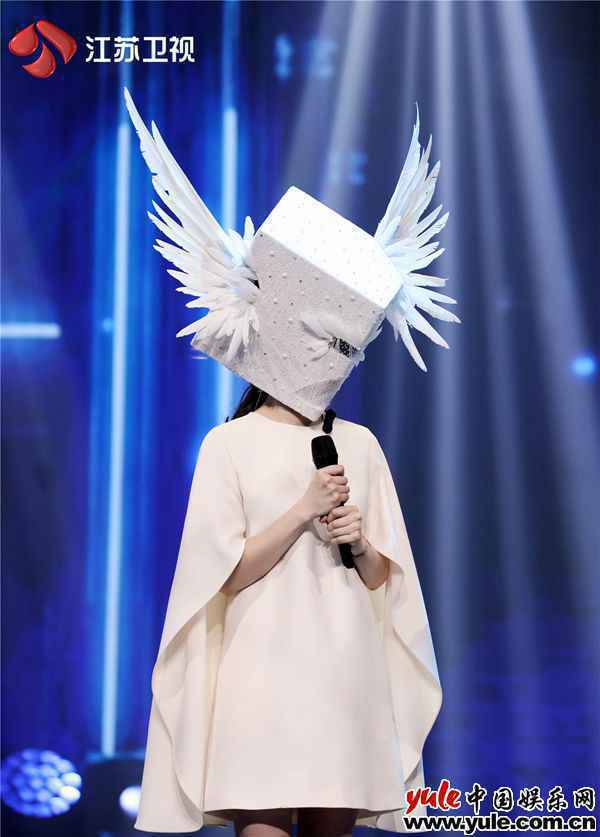 3.白云 《蒙面唱将猜猜猜》年度盛典上半场阵容新鲜出炉 全能唱将绽放异彩