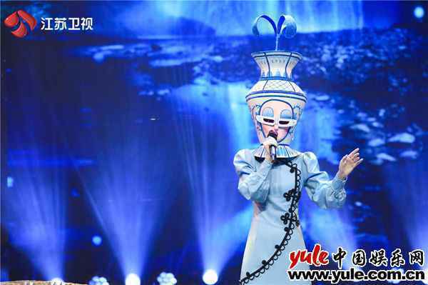 8.花瓶 《蒙面唱将猜猜猜》年度盛典上半场阵容新鲜出炉 全能唱将绽放异彩