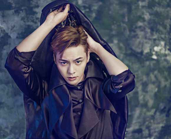 陈伟霆受邀将出席香奈儿北京大秀