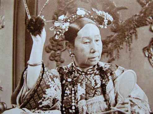 《上新了·故宫》城会玩科技宅溥仪早就会用电话点外卖！