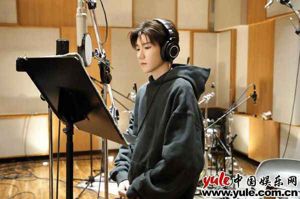 王源《答案》概念主题曲上线 治愈声线唱出寻梦“答案”