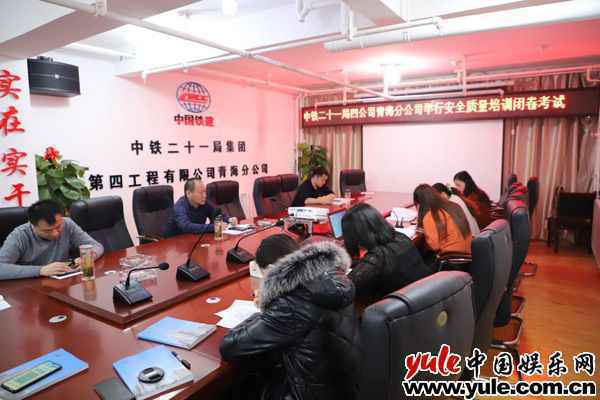 “抒情匠人”圭贤将于今天下午5点正式发行新曲《Moving On》音源和MV！