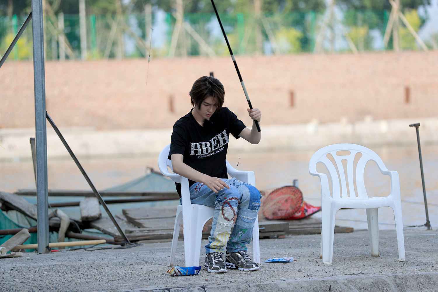 《看我的生活》王大陆对抗CBA球员 佘诗曼0元打卡五家店