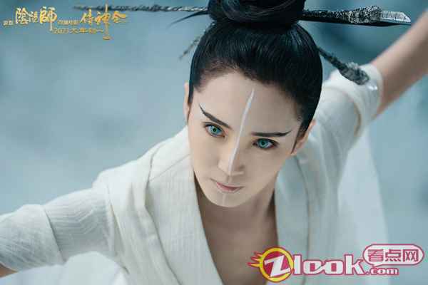 王丽坤沈月王紫璇王悦伊四美贺岁 《侍神令》改编自游戏《阴阳师》