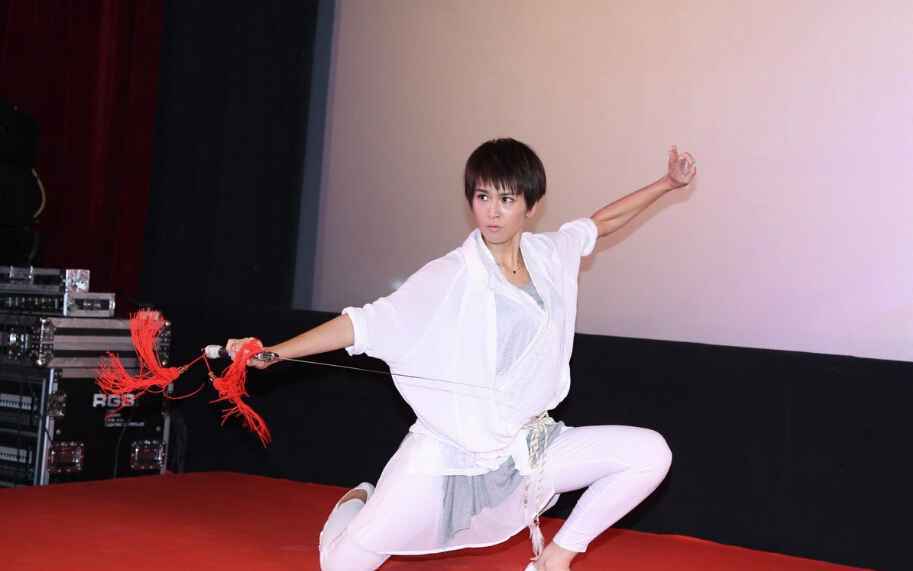 明若晓溪接档旋风少女 昆凌剧中为反派跟班