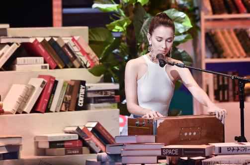 《跨界歌王》成“露绝活儿”大舞台 众嘉宾实力演绎“技多不压身”