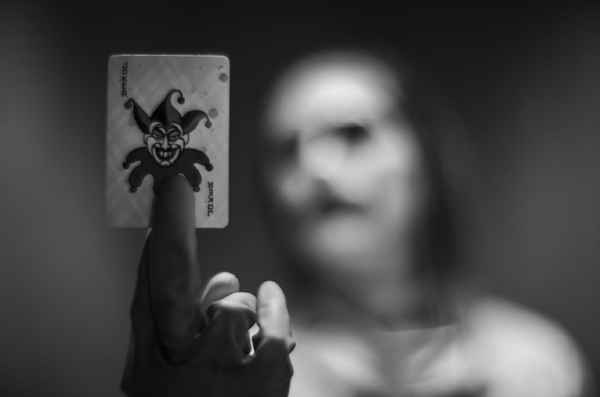 扎导分享《正义联盟》小丑新剧照 艾迪墨菲《美国之旅2》发新海报