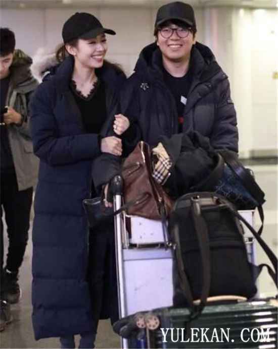 郎朗和吉娜现身机场是要去哪儿呢?