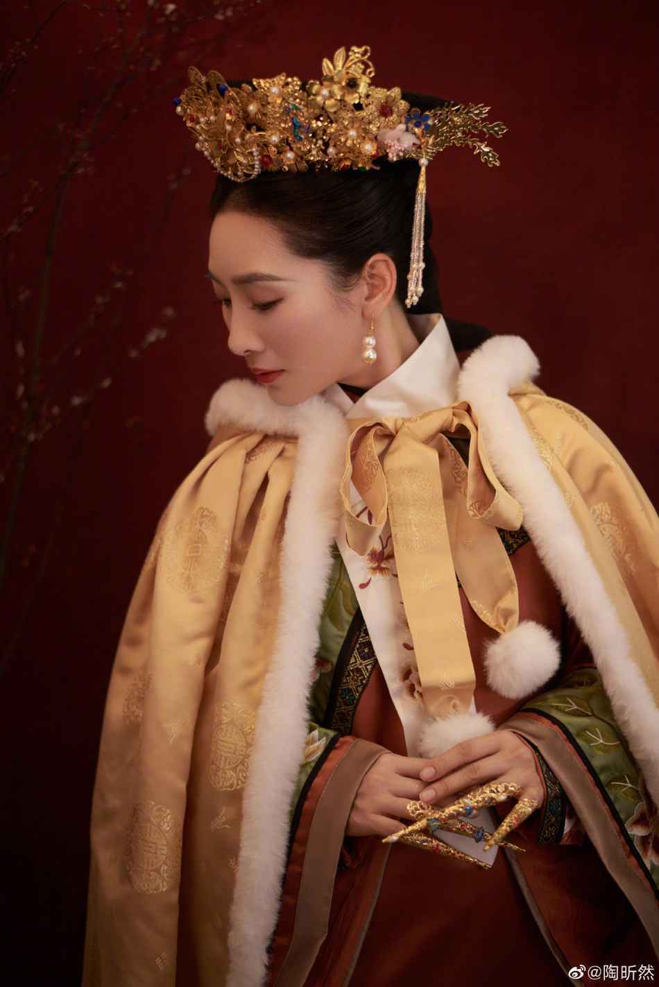 “安陵容”陶昕然辟谣嫁豪门 称“没有好资源更没嫁富豪”