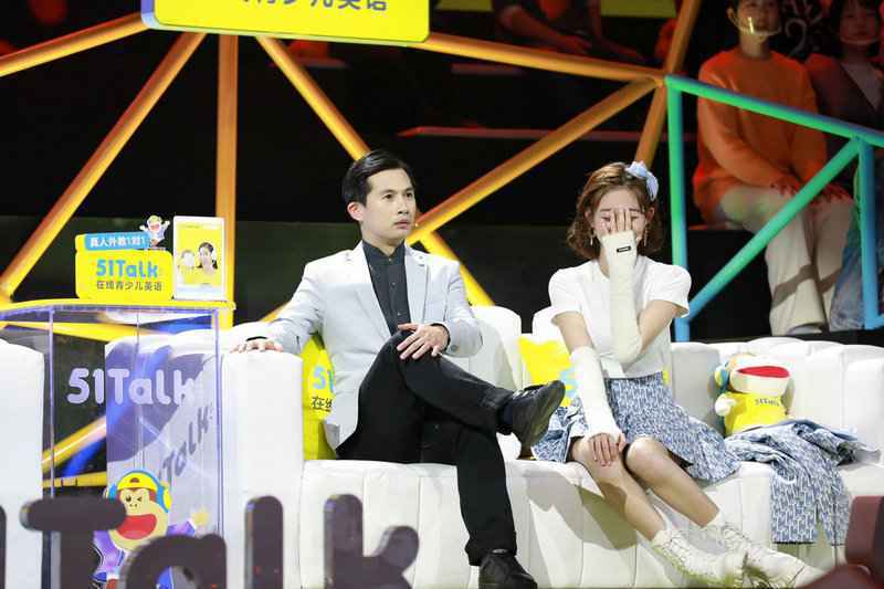 金鹰卡通《跳舞吧!少年》首播,舞蹈名师炫技抢学员