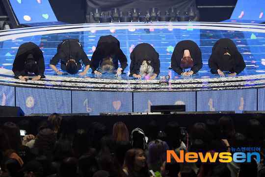 MONSTA X《THE SHOW》夺一位:「跌倒也会再站起来」