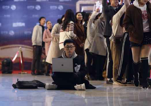 鲍晓：是金子总会发光，《幕后之王》致敬每一个为梦想奋斗的你