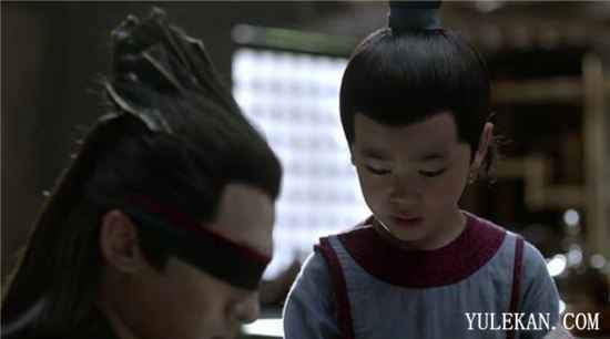 陈萍萍为什么不自己保护范闲?为什么让费介来做范闲的老师？