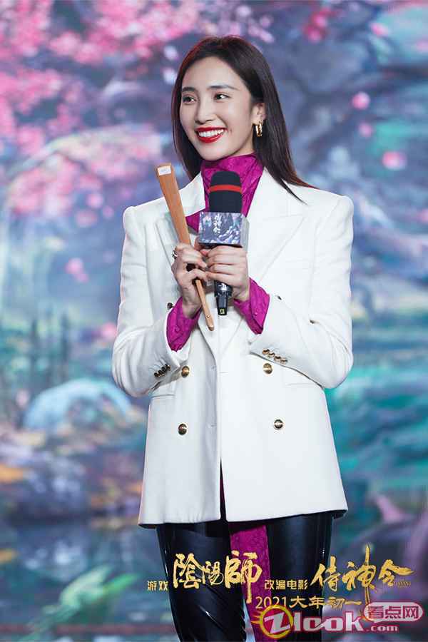 《侍神令》群星欢聚“有如神助”迎春会 陈坤还原晴明“侧颜杀”被爆片场蹦迪