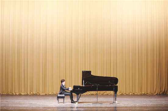 李云迪奏鸣曲响彻贵阳