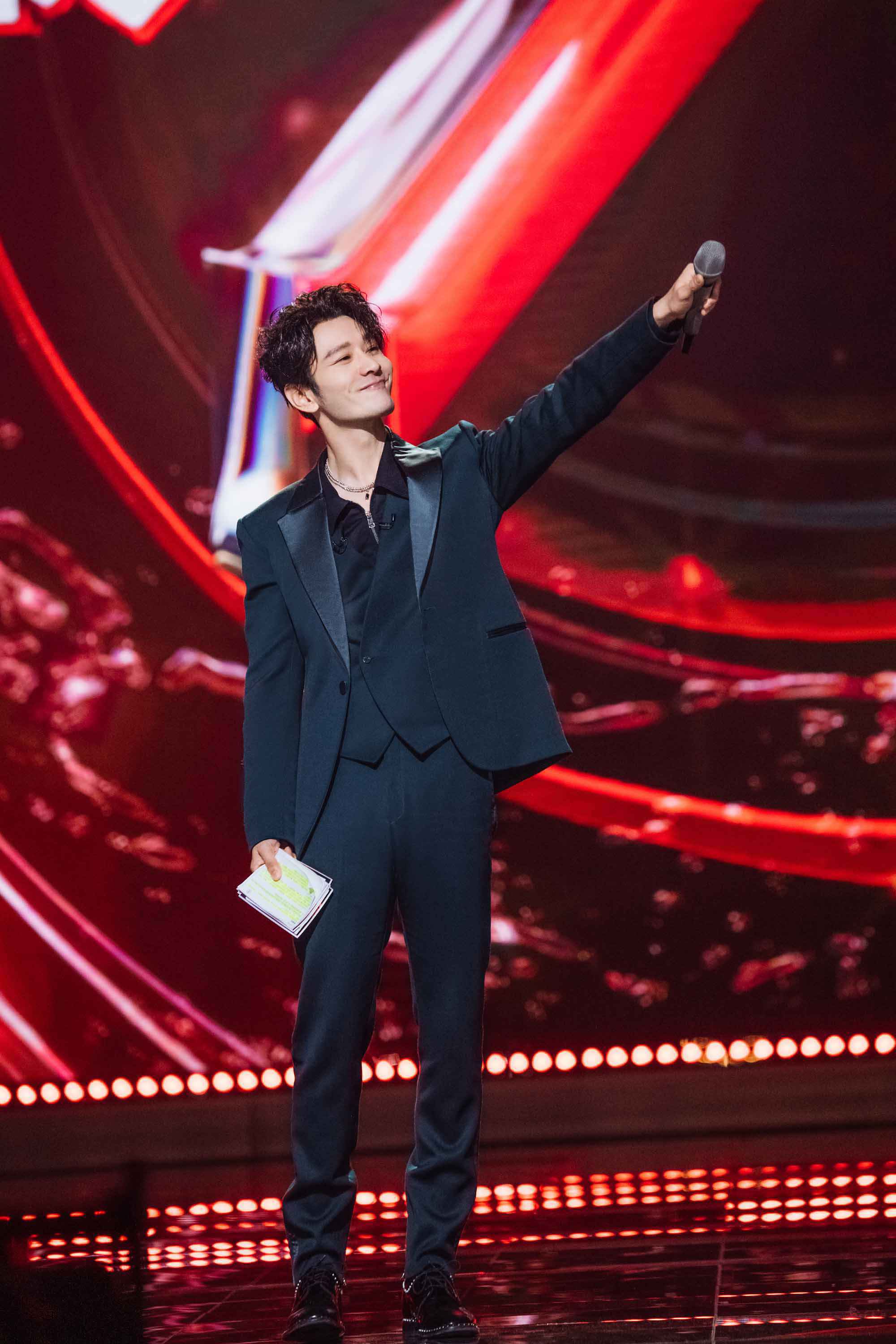 《姐姐2》一公舞台 黄晓明温柔护航不舍离别