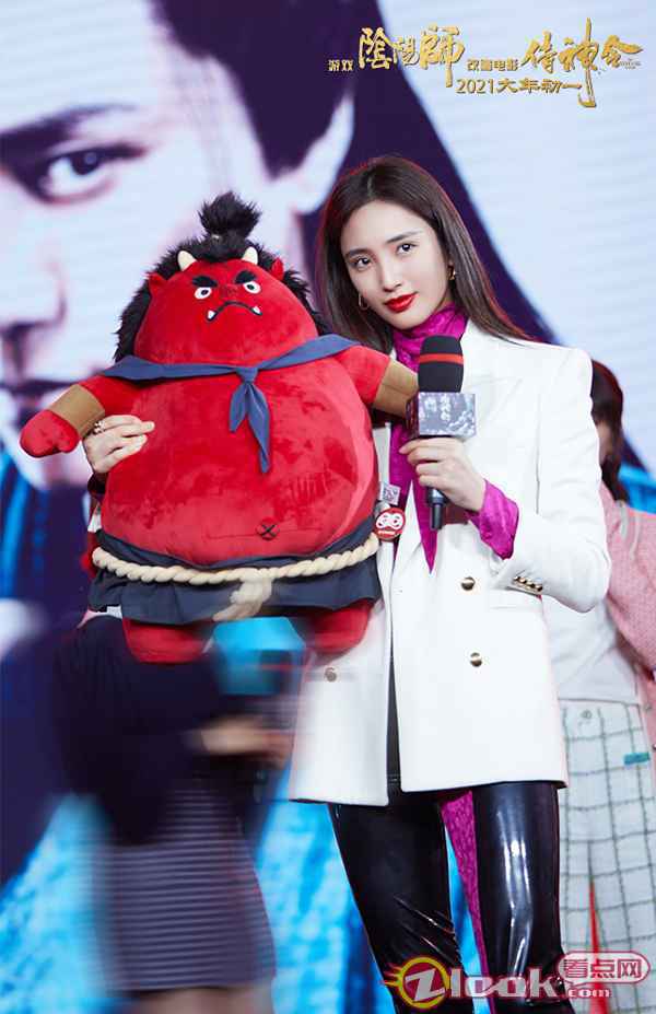 迎春会陈坤被爆一顿饭吃六口 《侍神令》亲友场观影绝美视效获盛赞