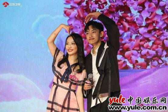 愿意秒回信息的，才是真爱吗？