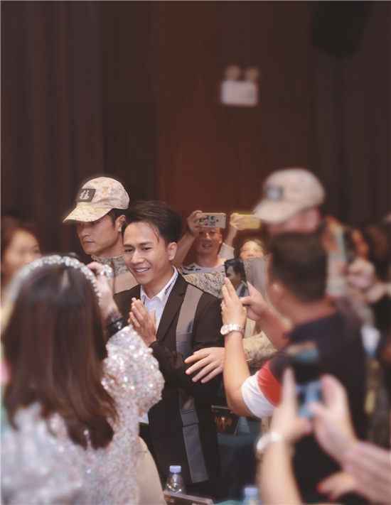 欢子十年经典个人巡回演唱会发布