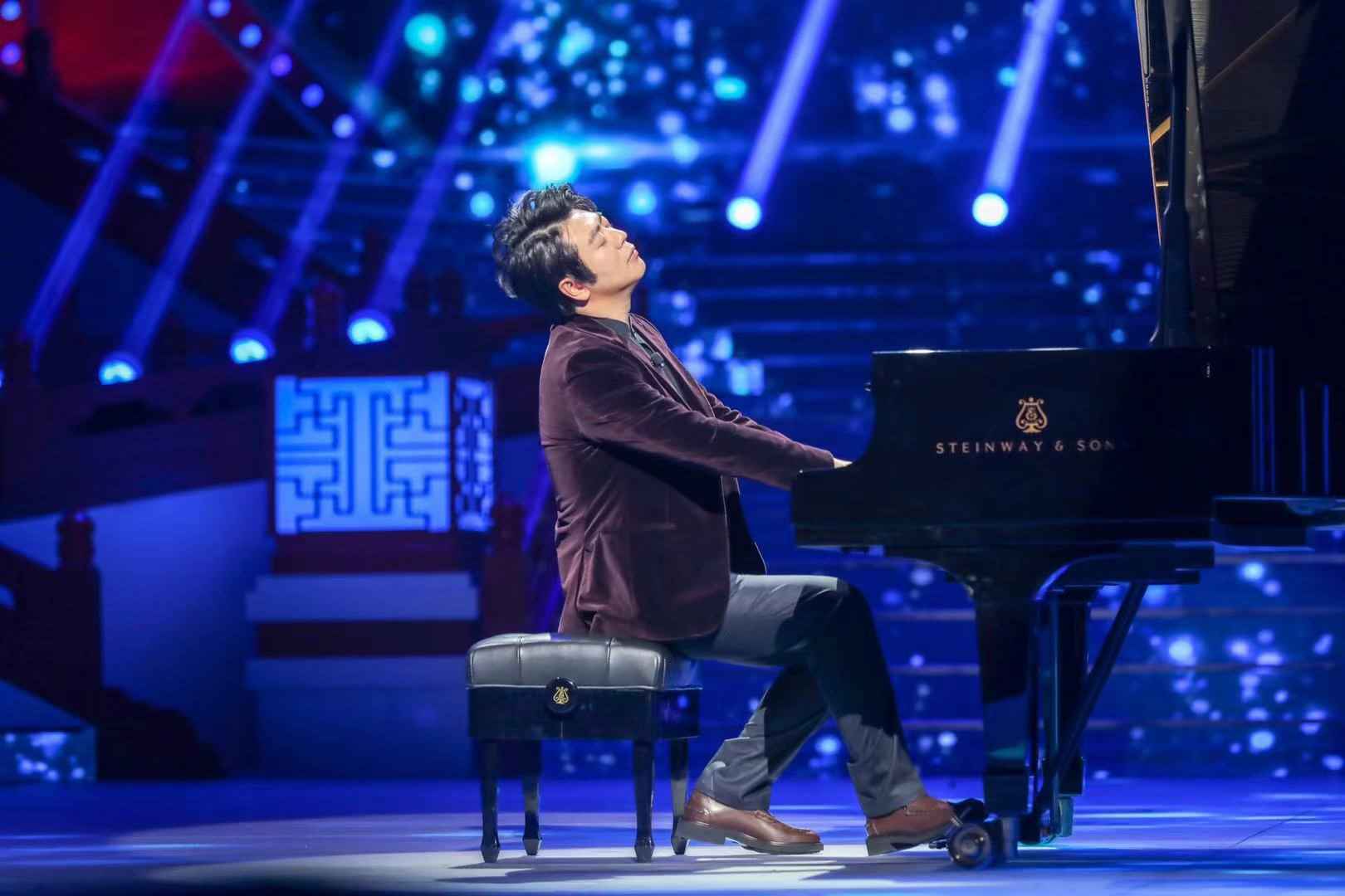 辽宁籍嘉宾上辽视春晚有多嗨?看看黄景瑜、李雪琴就秒懂了