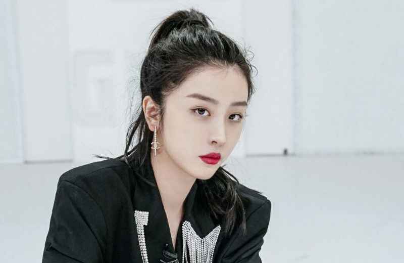 《青春有你2》靠“大虞海棠”cp拿名次,赵小棠是否值得?