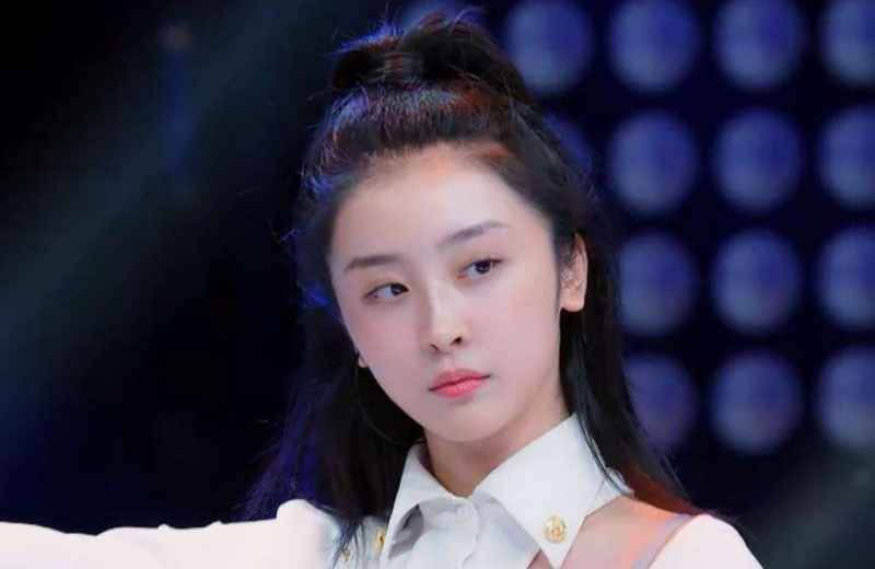 《青春有你2》靠“大虞海棠”cp拿名次,赵小棠是否值得?