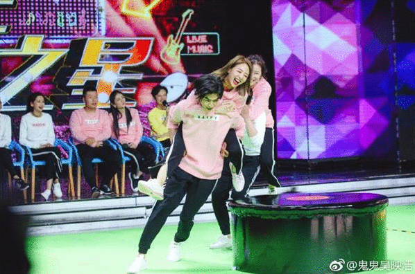 鬼鬼录快本 后脑着地摔成脑震荡？！