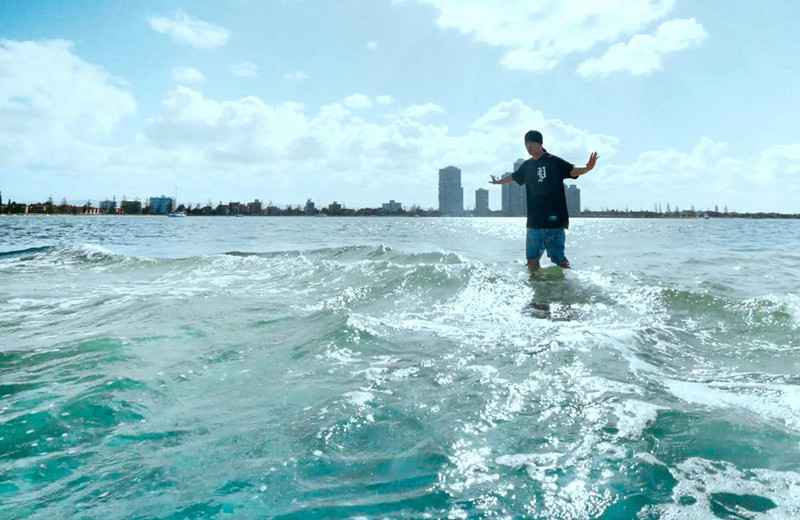 《周游记》澳洲海钓遇困境，周杰伦即将打开新技能大门