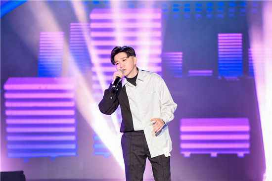 歌手大山、赵家豪歌曲串烧 献上华丽音乐盛宴