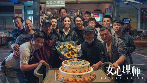 倪萍新剧《女心理师》杀青十年复出与杨紫合作母女