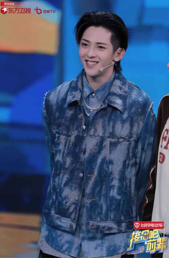 《接招吧前辈》《追光吧哥哥》梦幻联动 陈志朋辣目洋子再现偶像剧经典名场面