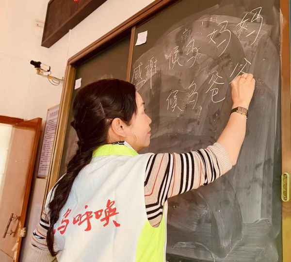 用歌声唱出爱的旋律，刘昱均公益歌曲《候鸟的呼唤》首发上线