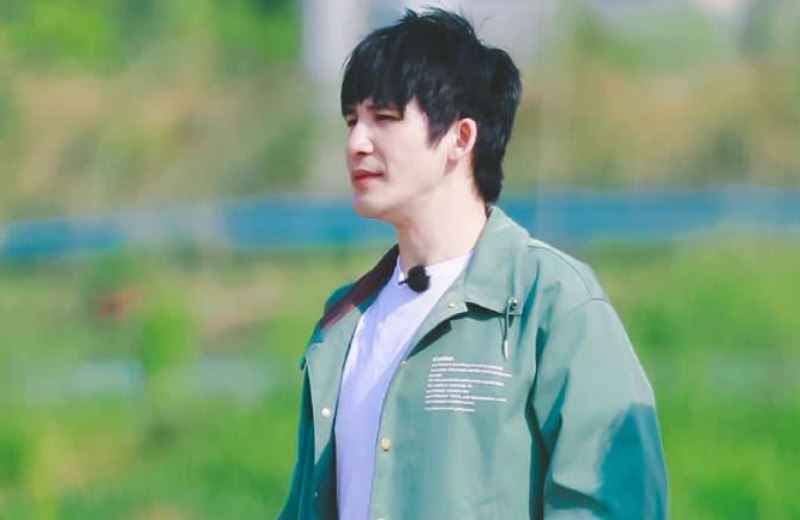 大张伟也有这一天？参加节目被黄子韬说的哑口无言，网友：见识了