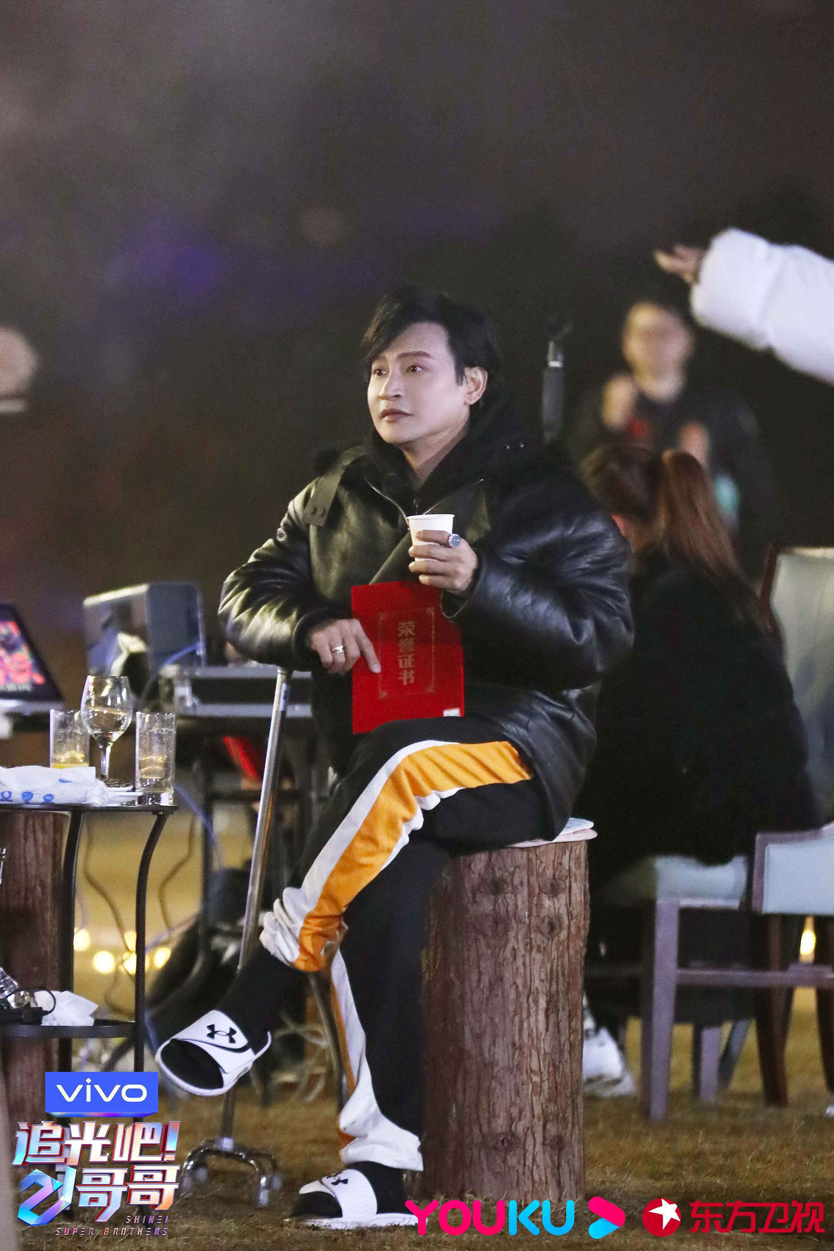 《追光吧！哥哥》唱响《第二道光》于朦胧晋级总决选