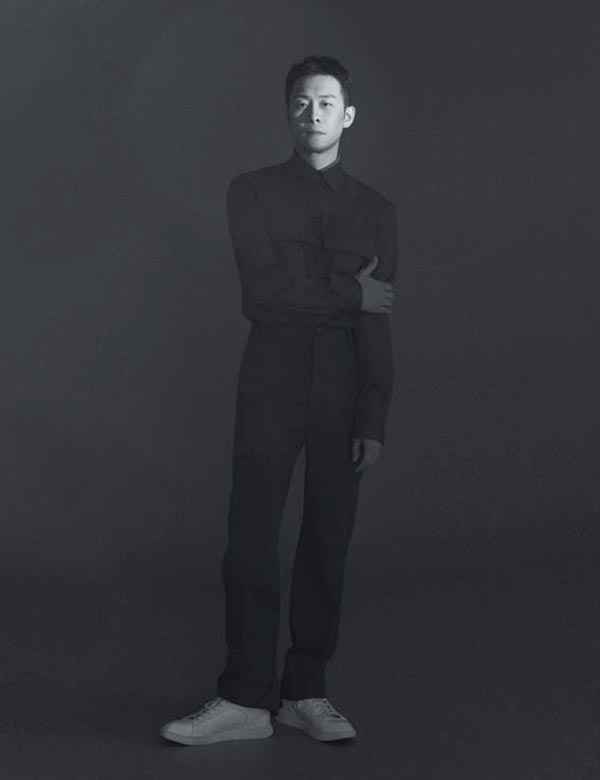 张译 | 回望自己,不问前路