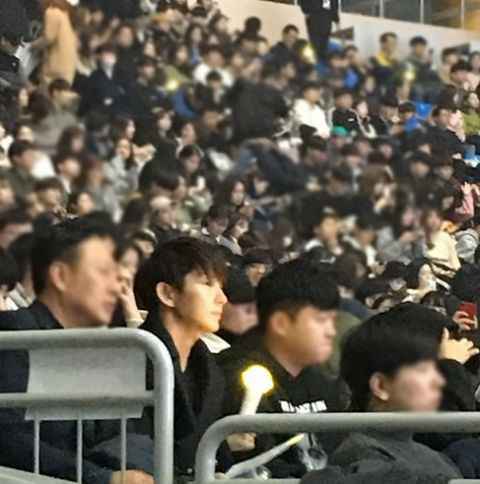 IU演唱会隐藏的乐趣？