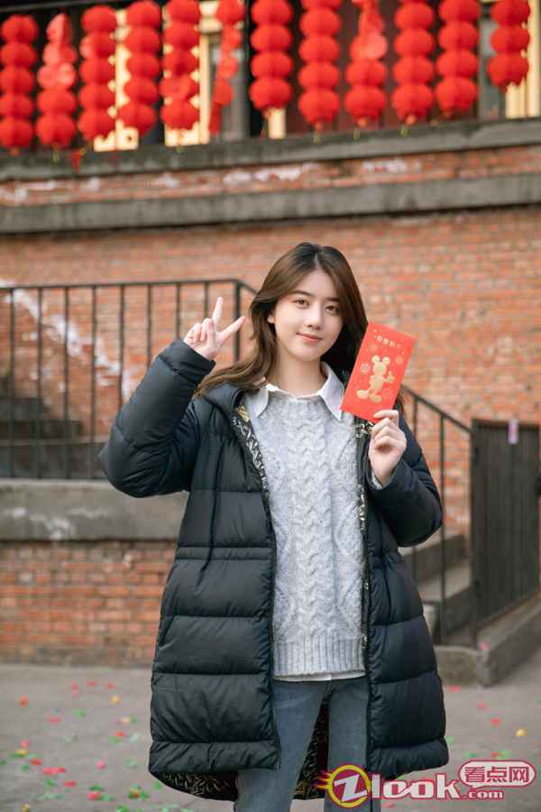 1 院线电影《成都漫步》开机 新版“聂小倩”李凯馨领衔出演