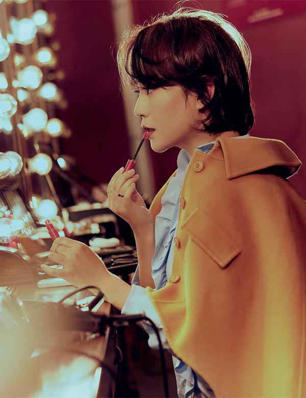 马丽 | 以笑为奖