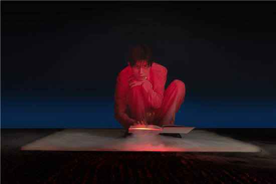 歌手易烊千玺全新专辑概念曲上线，神仙合作带来满分惊喜