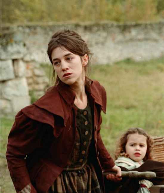 夏洛特甘斯布 弗兰克格里罗主演动作惊悚片《战斗失踪》 利夫卡内主演杰夫巴克利传记片