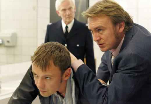 凤仪娱乐联手BBC打造《火星生活》中国版《白夜追凶》后欲再造爆款网剧