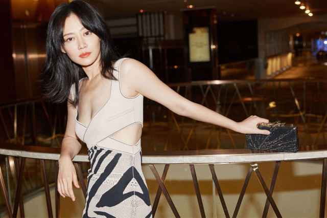 何洁新歌《现在到永远》正式上线 全新演绎获赞惊艳