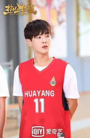 《热血狂篮》李汶翰加入球队 热血追梦诠释青春正能量