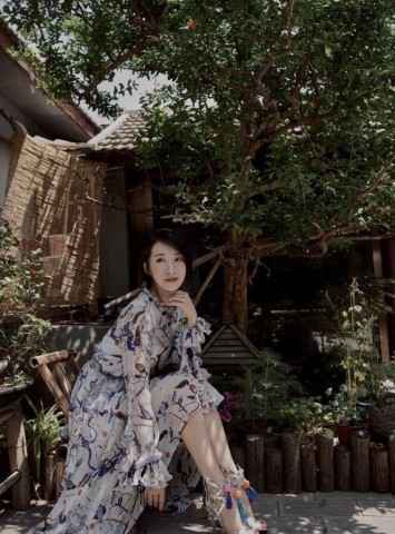 陈意涵《最佳时刻》央视首秀 活力十足唱响青岛