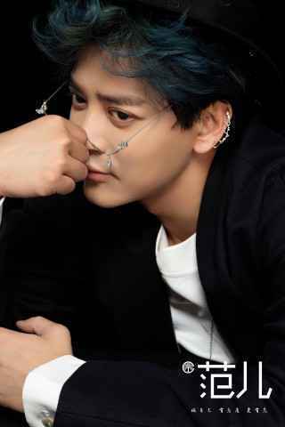 蔡淳佳亮相央视《最佳时刻》 态度音乐经典回声