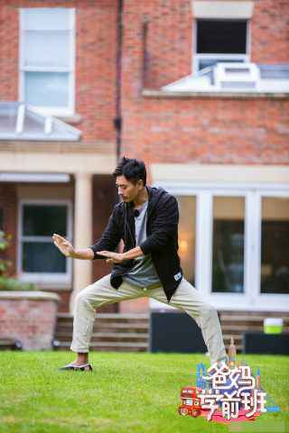 “龄龙夫妇”重返校园！陈龙章龄之《爸妈学前班》正式上线