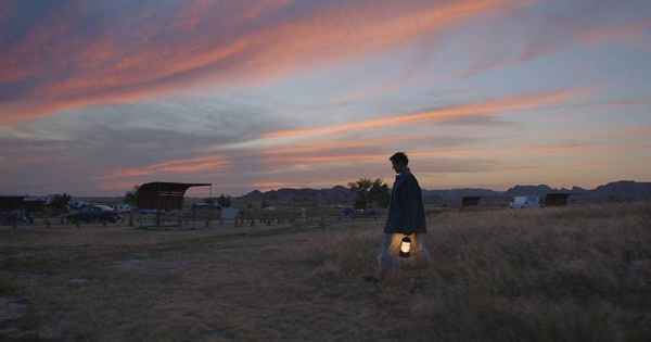 第26届评论家选择奖《无依之地》成最大赢家 “黑豹”博斯曼获影帝