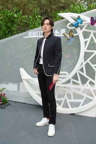 再出手！方文山再创唯美中国风 《风语咒》曝主题曲歌词海报