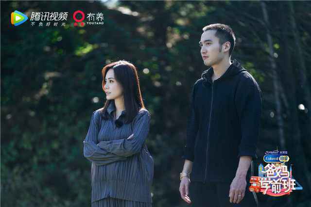 钟欣潼《爸妈学前班》变身“见习妈妈” 首期虐狗狂秀恩爱